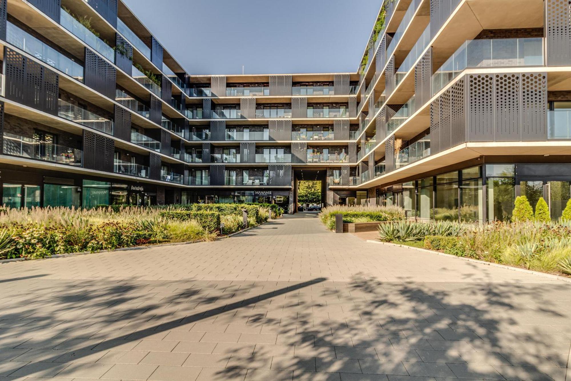Rentplanet - Apartamenty Ksiecia Witolda Wrocław Exterior foto