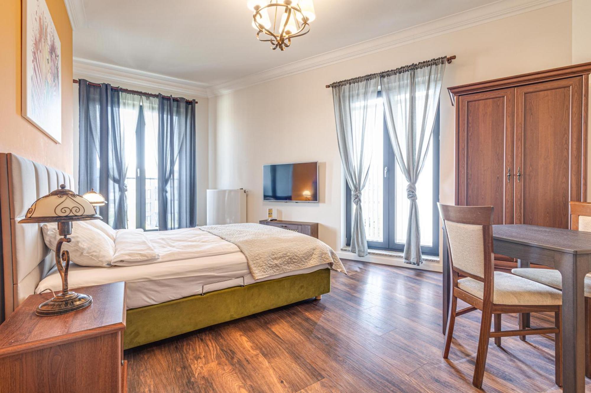 Rentplanet - Apartamenty Ksiecia Witolda Wrocław Exterior foto